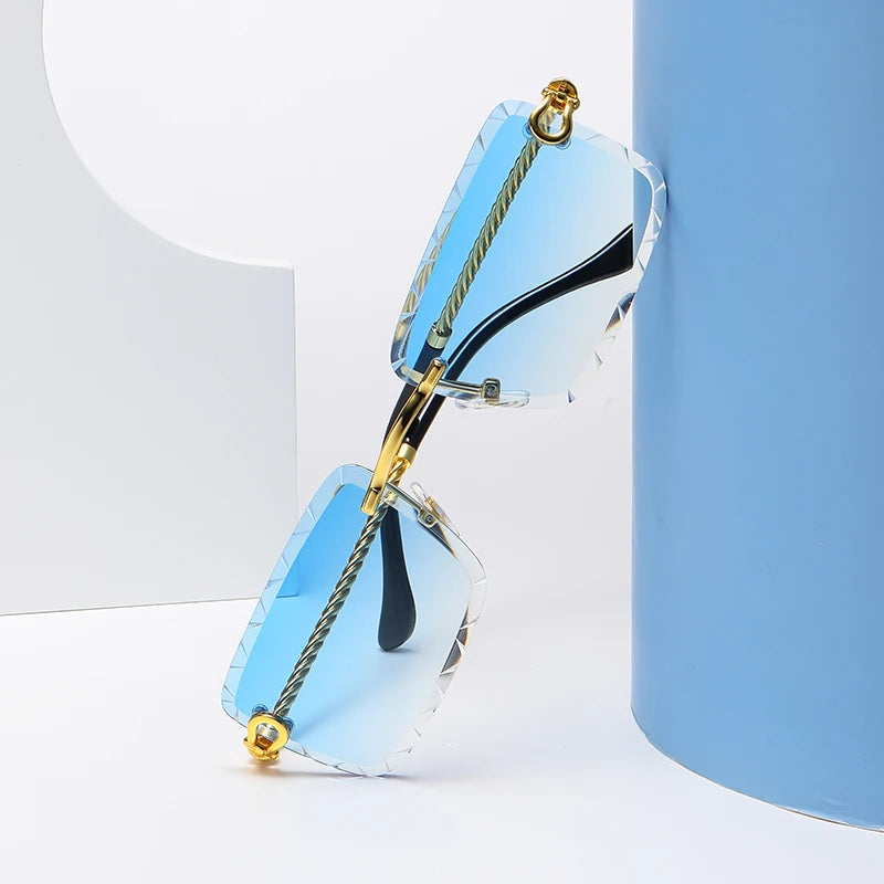 AHEM CRYSTAL RISE GLASSES